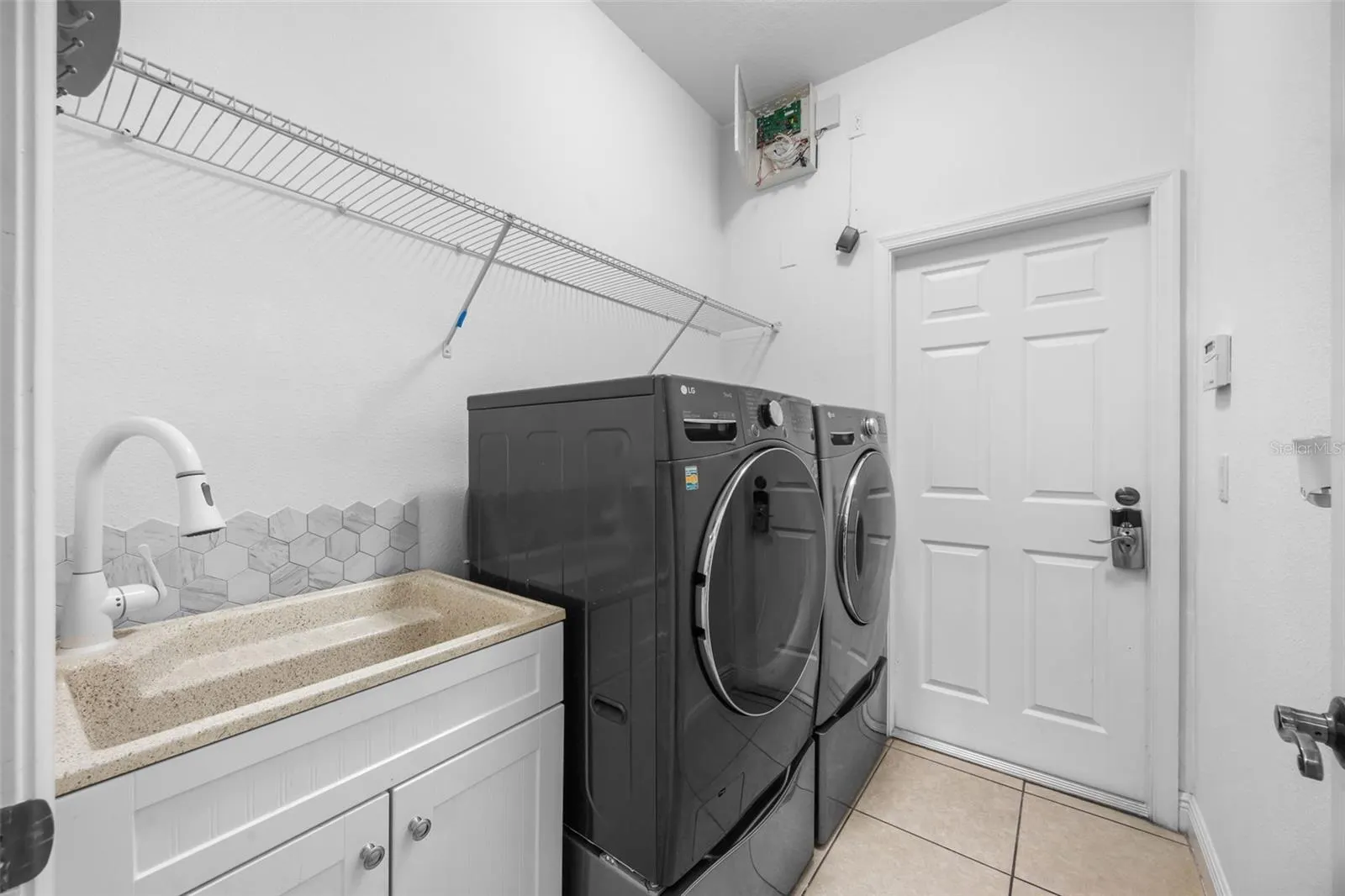 4445 BISCAYNE BREEZE WAY