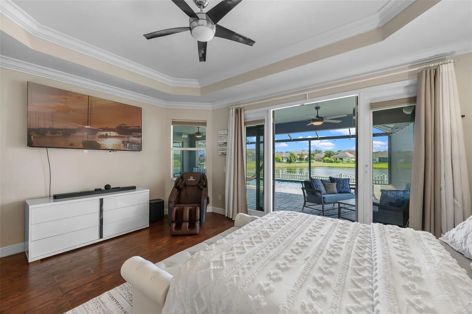 4445 BISCAYNE BREEZE WAY