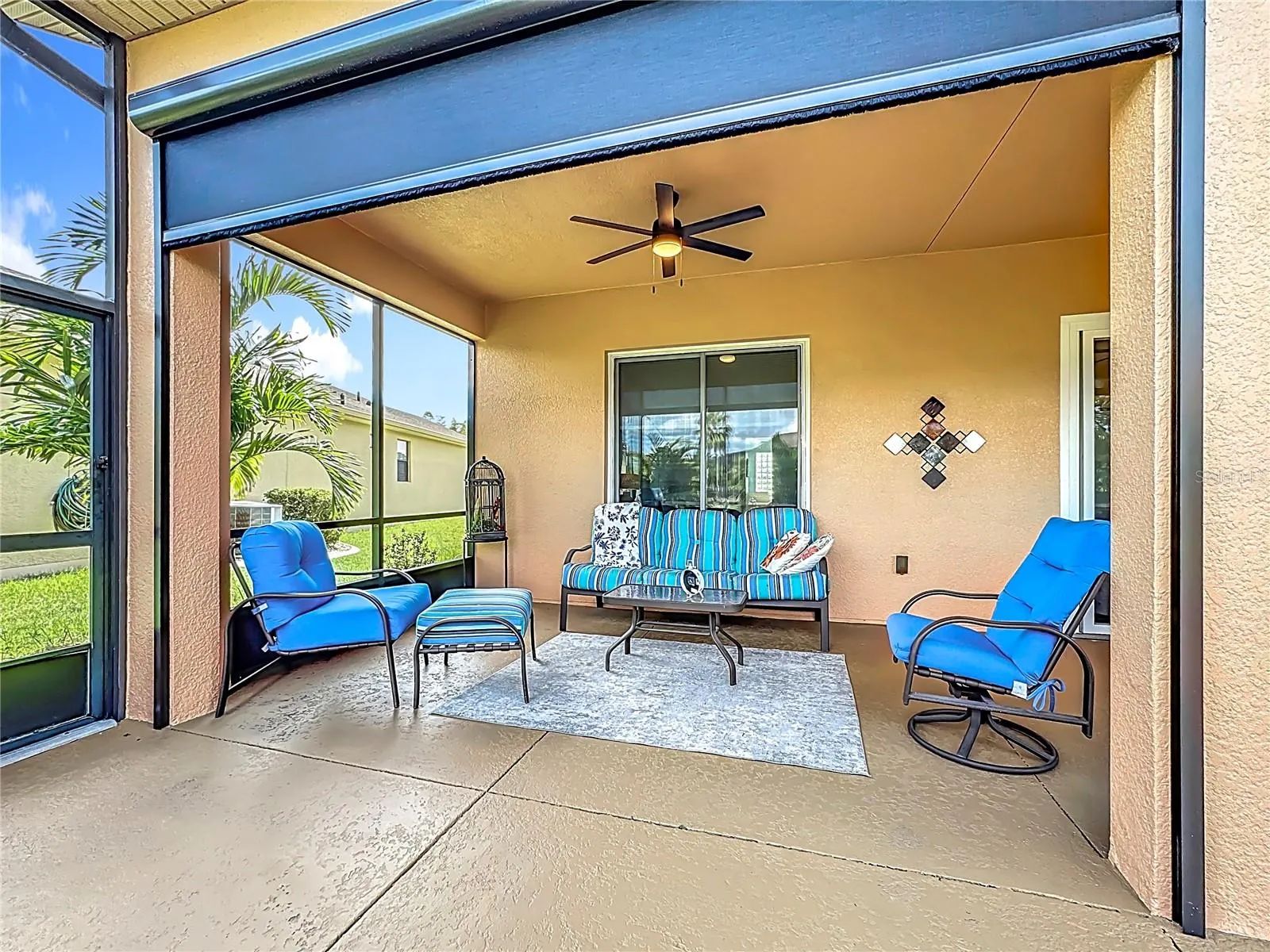 670 CARMEL LN