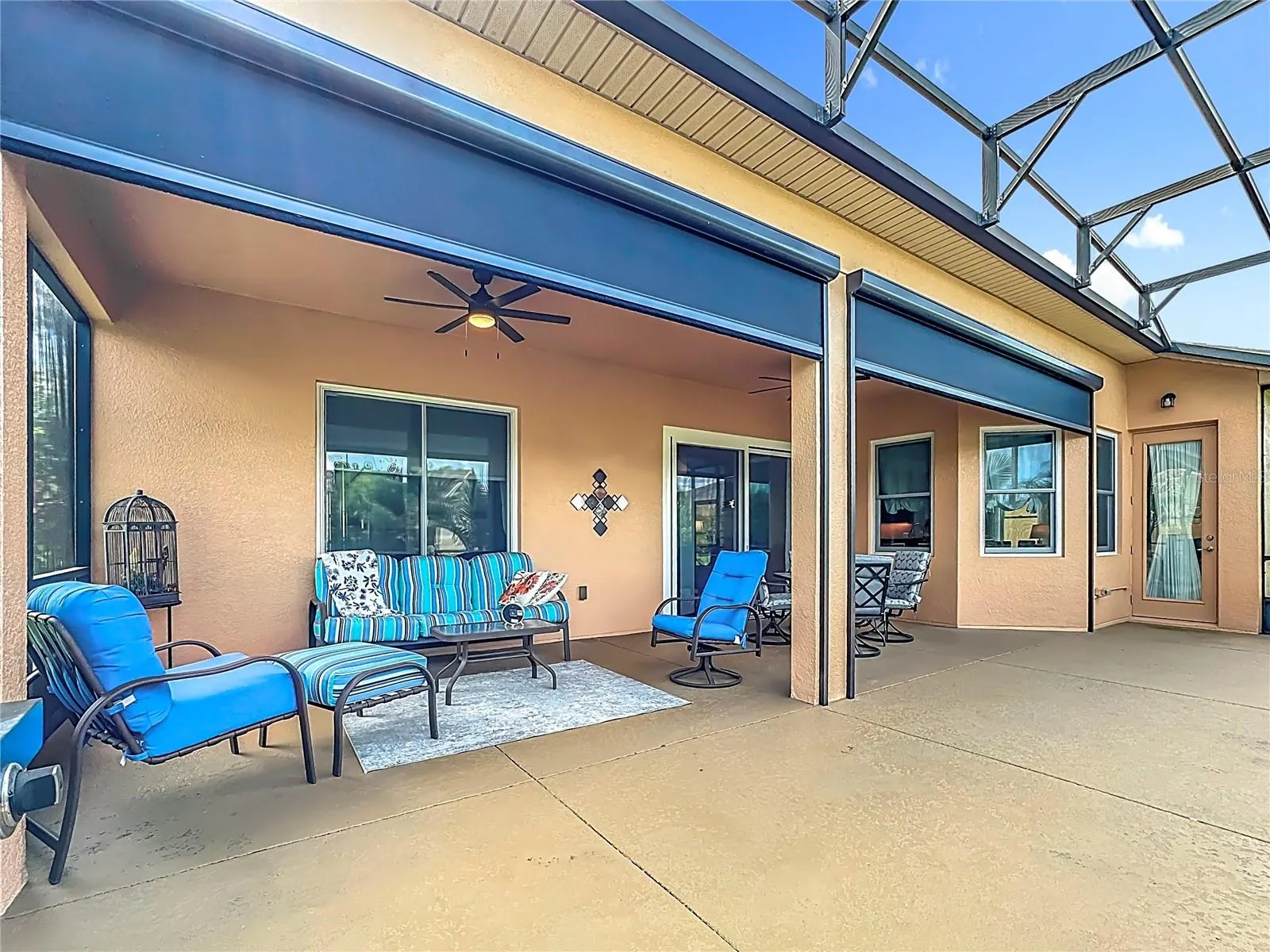 670 CARMEL LN