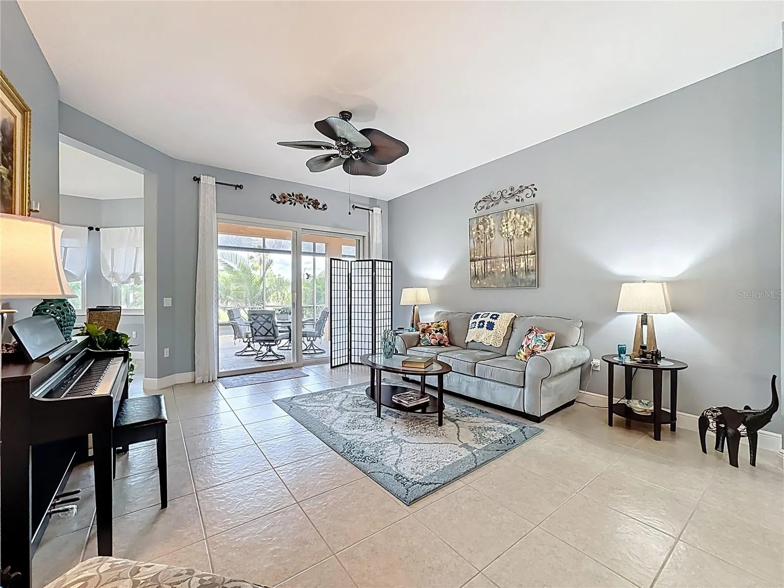 670 CARMEL LN