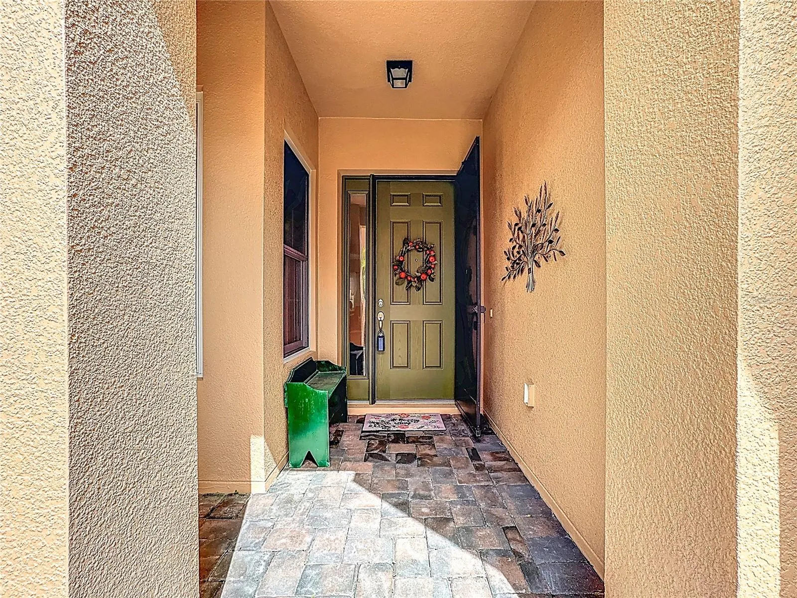 670 CARMEL LN