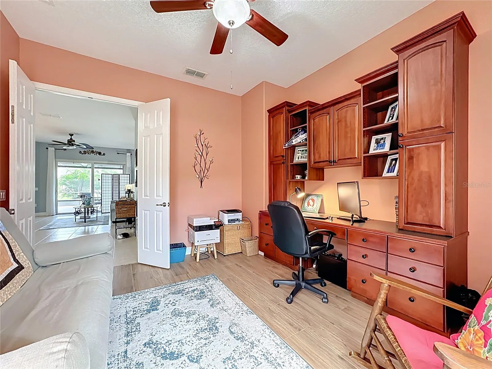 670 CARMEL LN