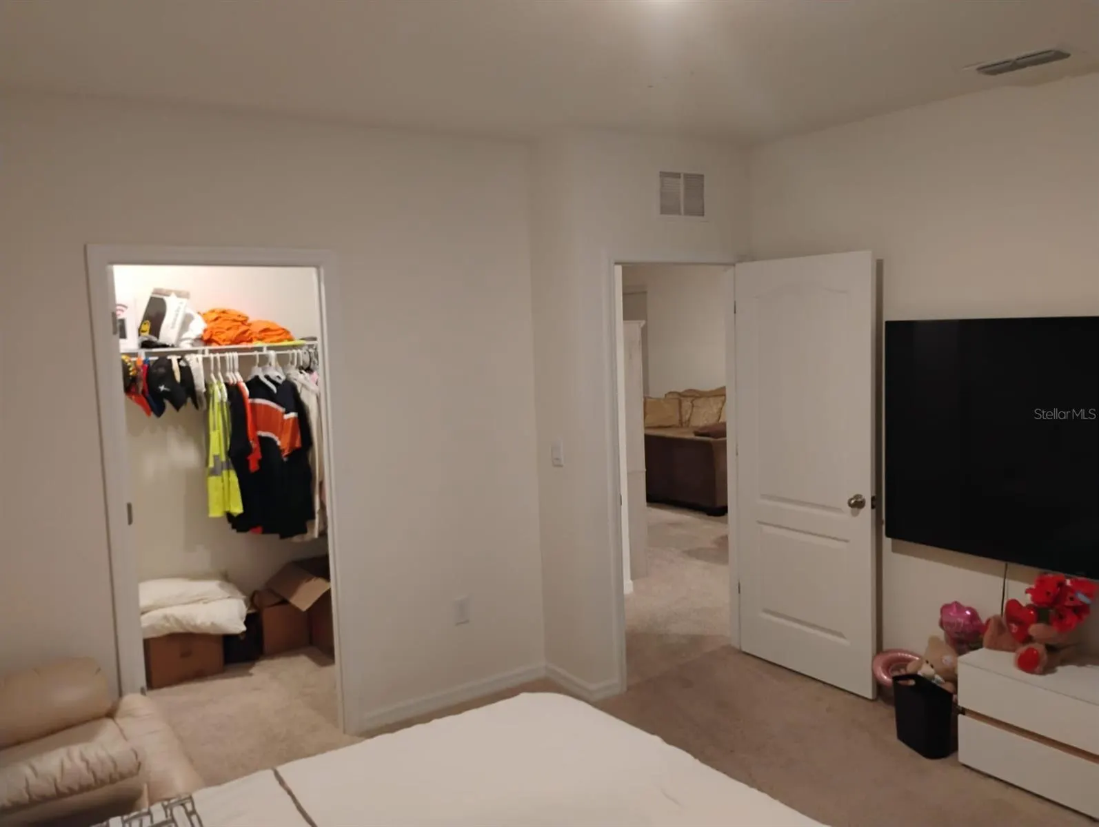 1349 DAISY FIELD DR