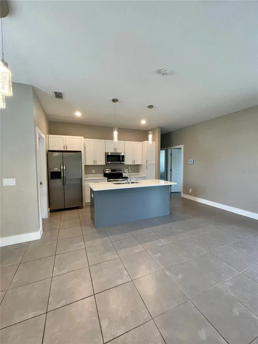 302 SALMON WAY