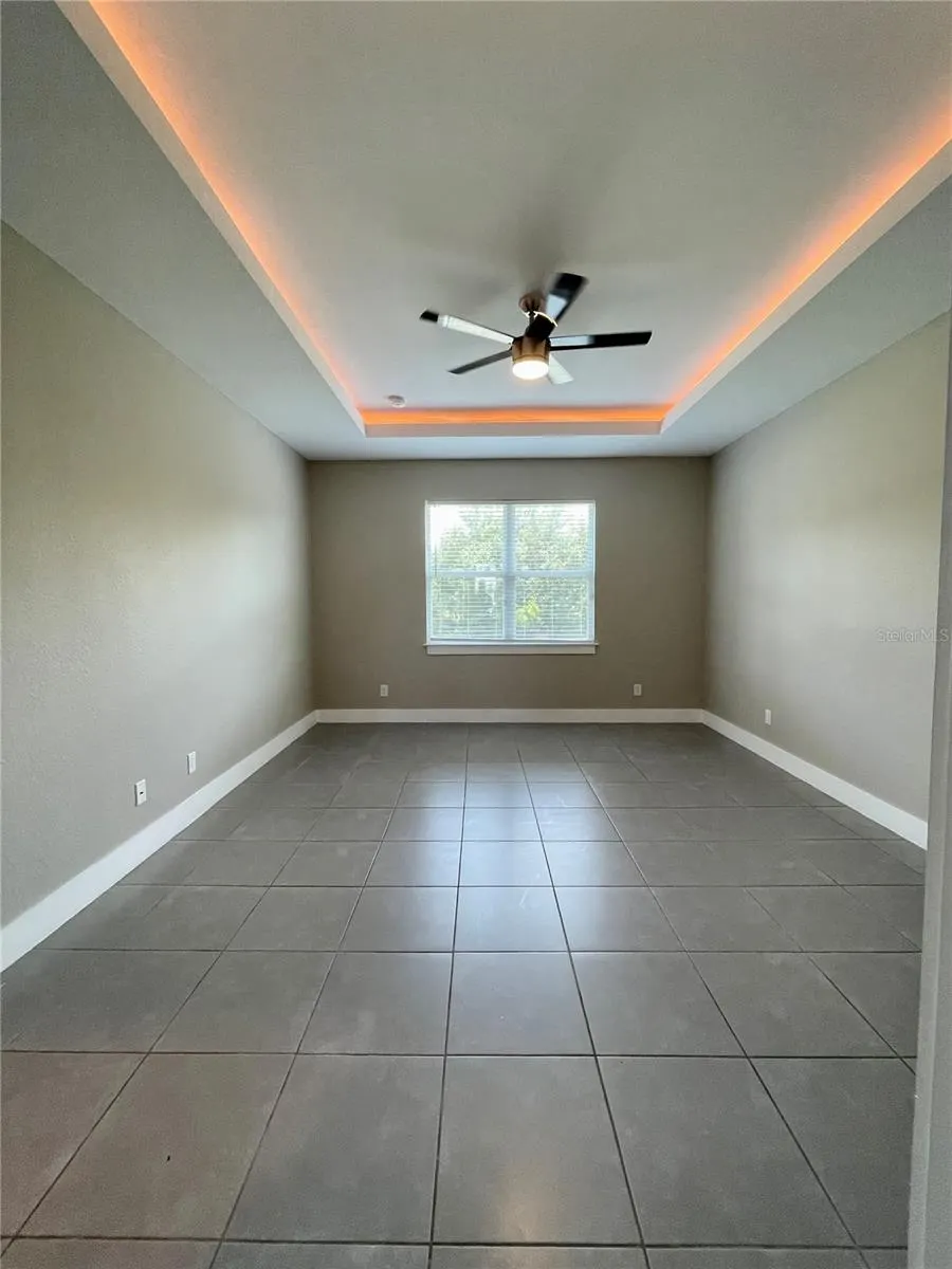 302 SALMON WAY