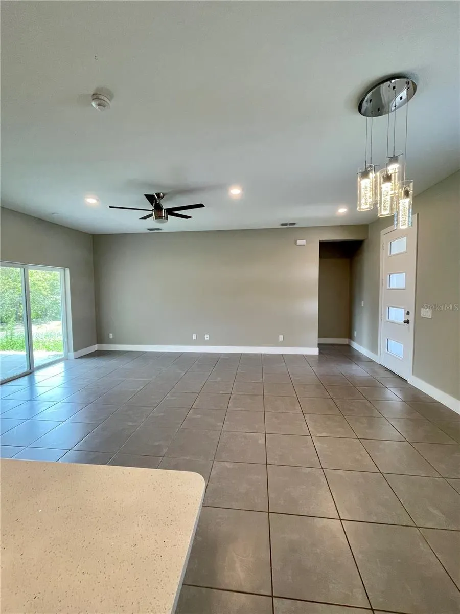 302 SALMON WAY