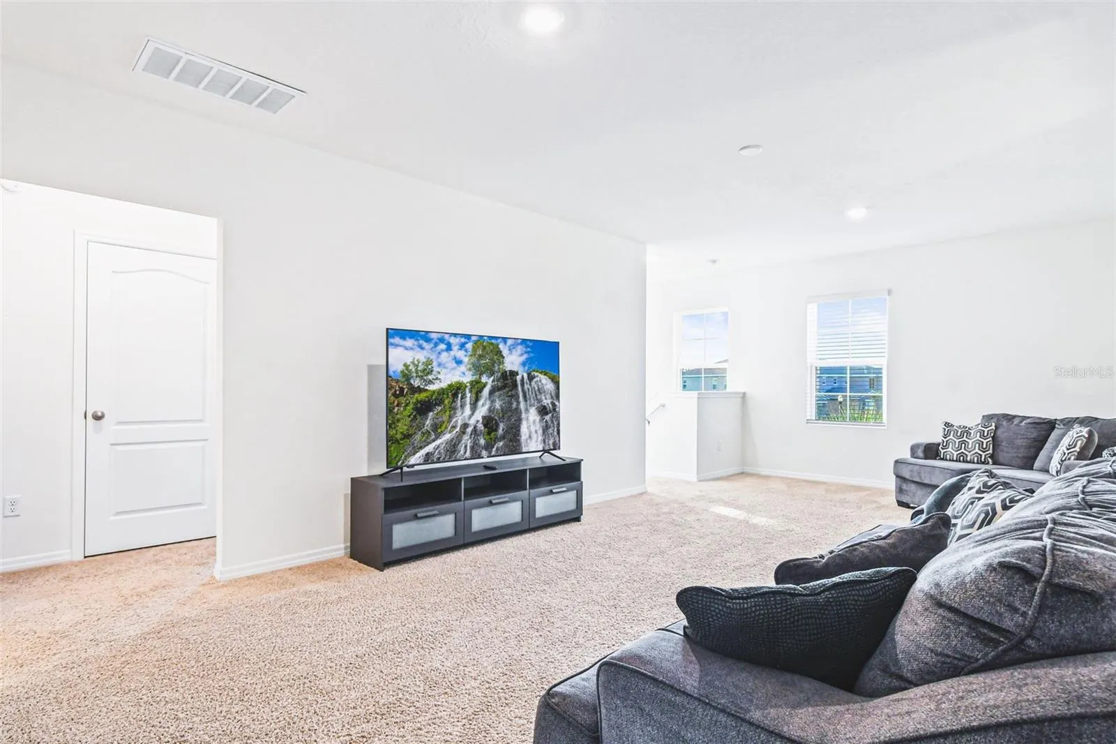 7619 OAKMOSS LOOP