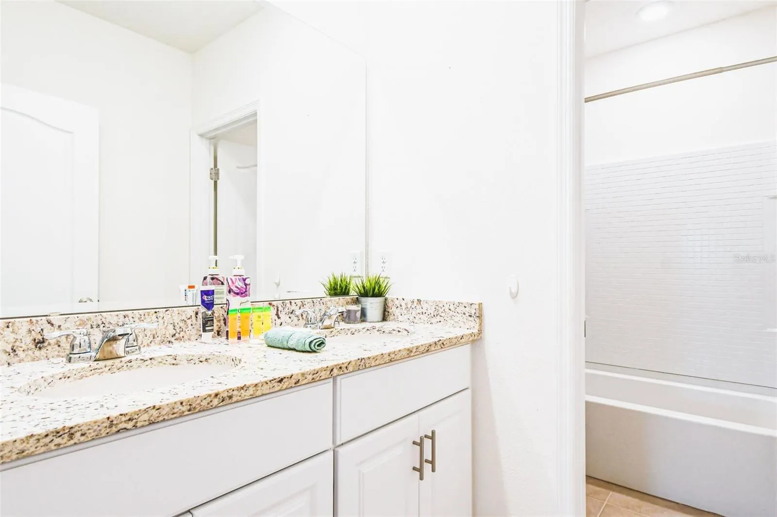 7619 OAKMOSS LOOP