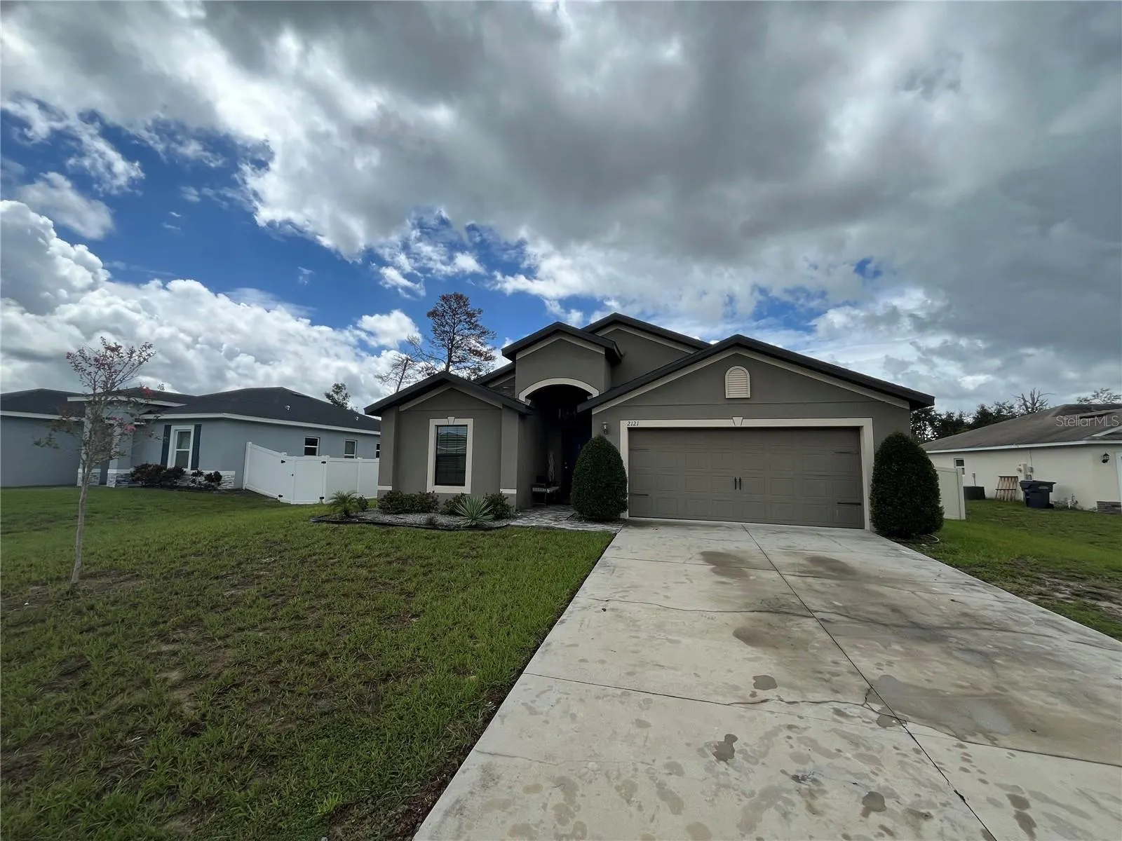 2121 HIBISCUS PL