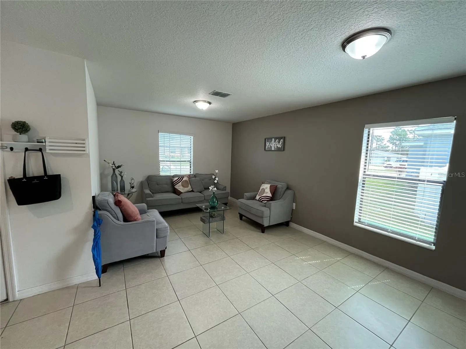 2121 HIBISCUS PL