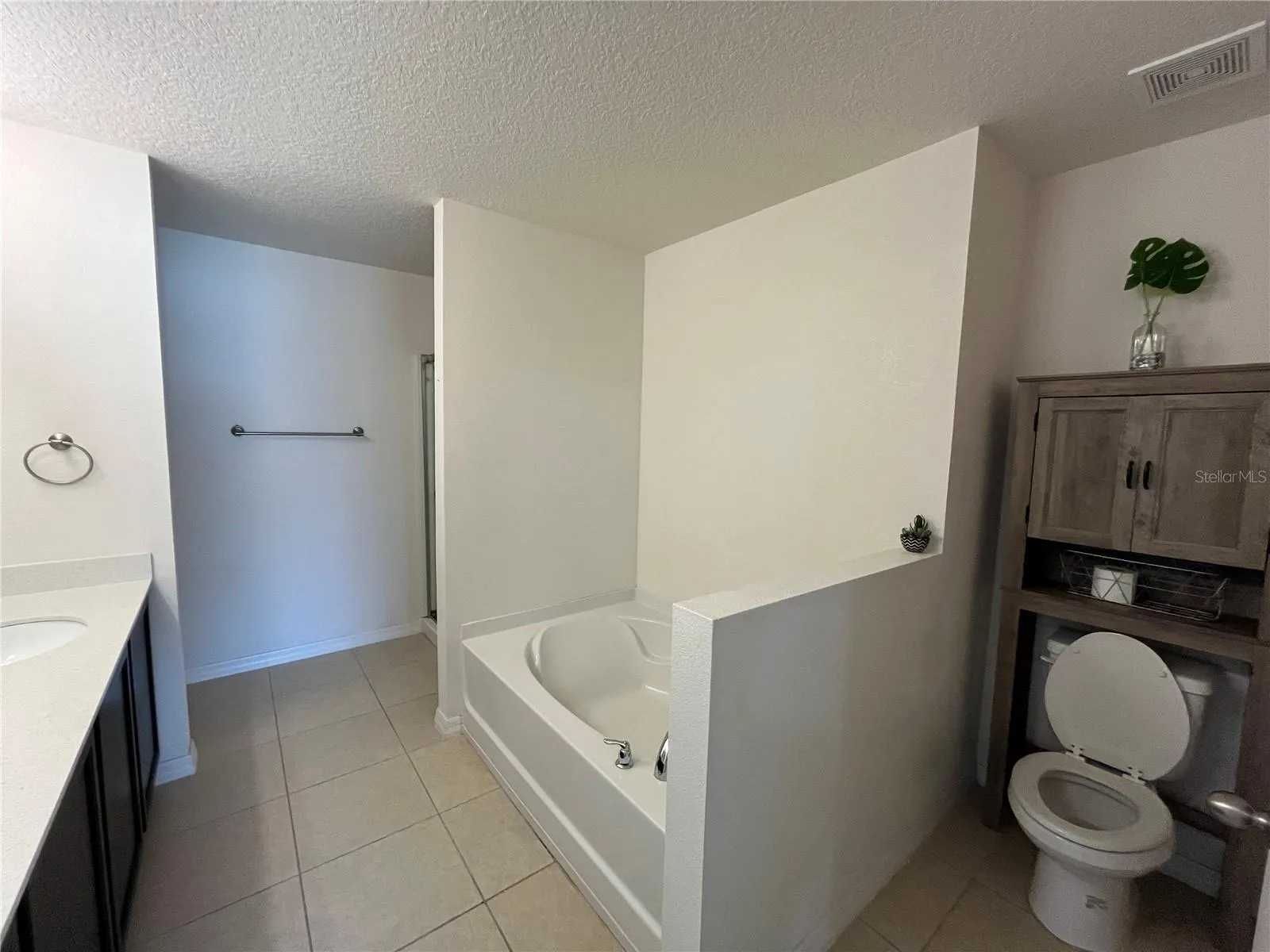 2121 HIBISCUS PL