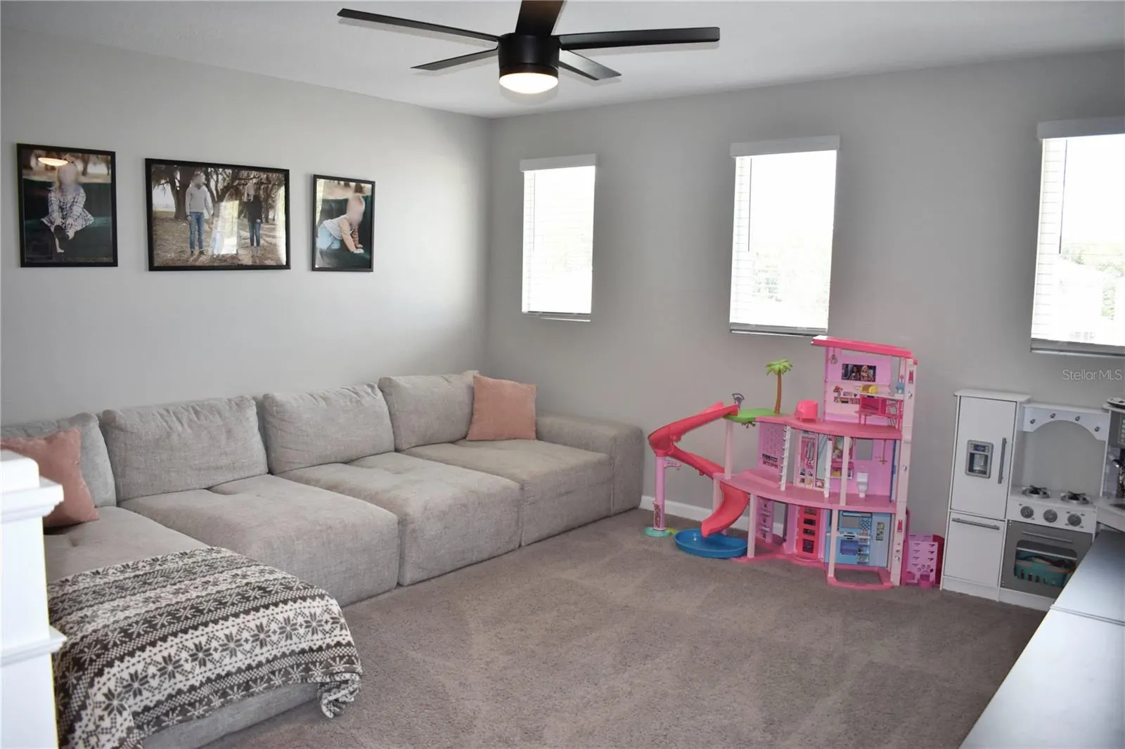 607 GRASSHOPPER CT