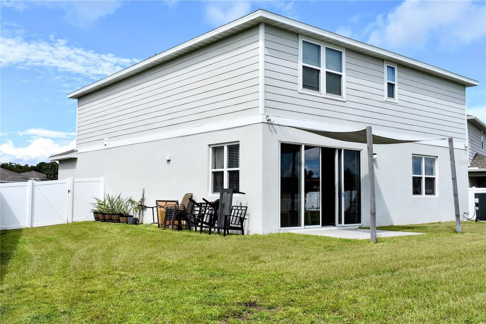 607 GRASSHOPPER CT