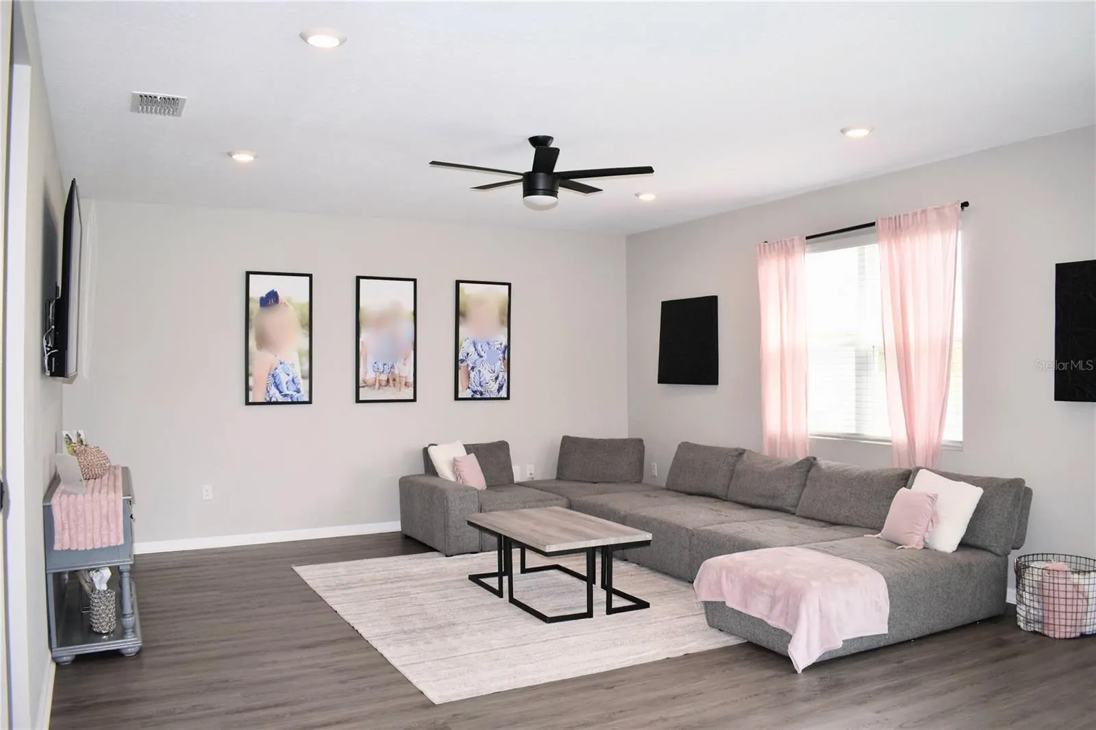 607 GRASSHOPPER CT