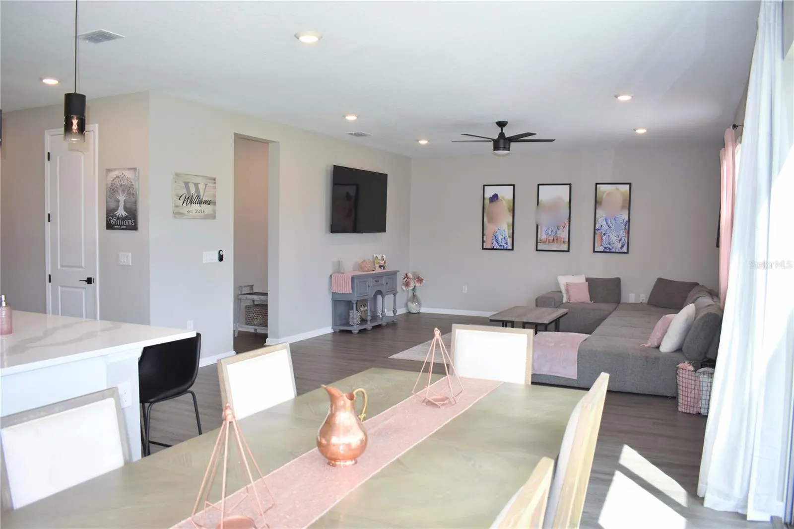 607 GRASSHOPPER CT
