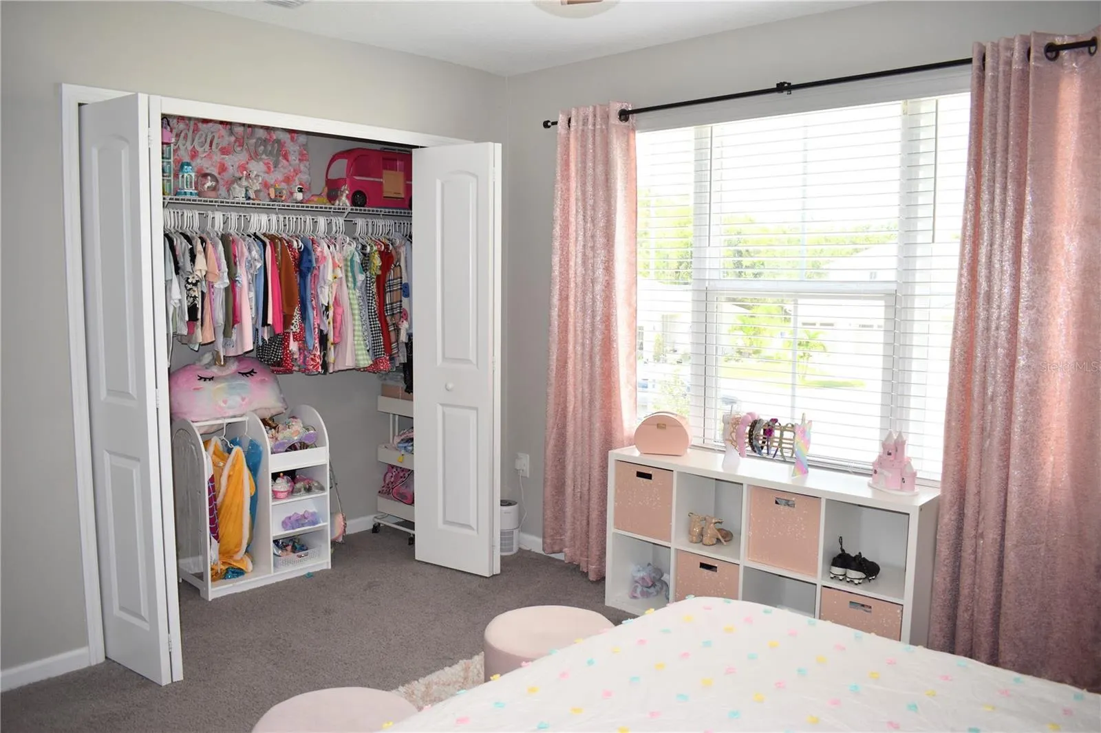 607 GRASSHOPPER CT