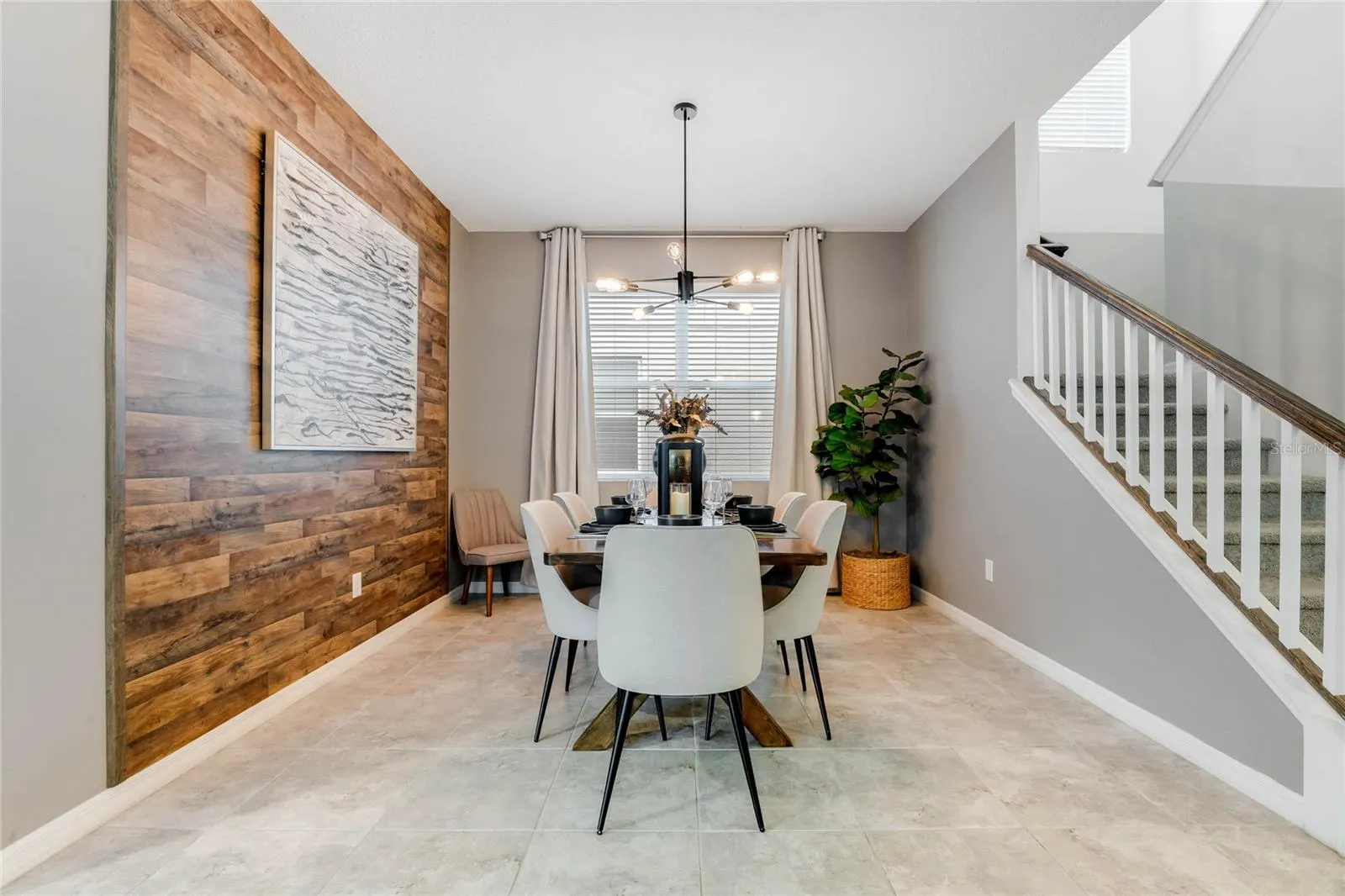 8943 AMELIA DOWNS TRL