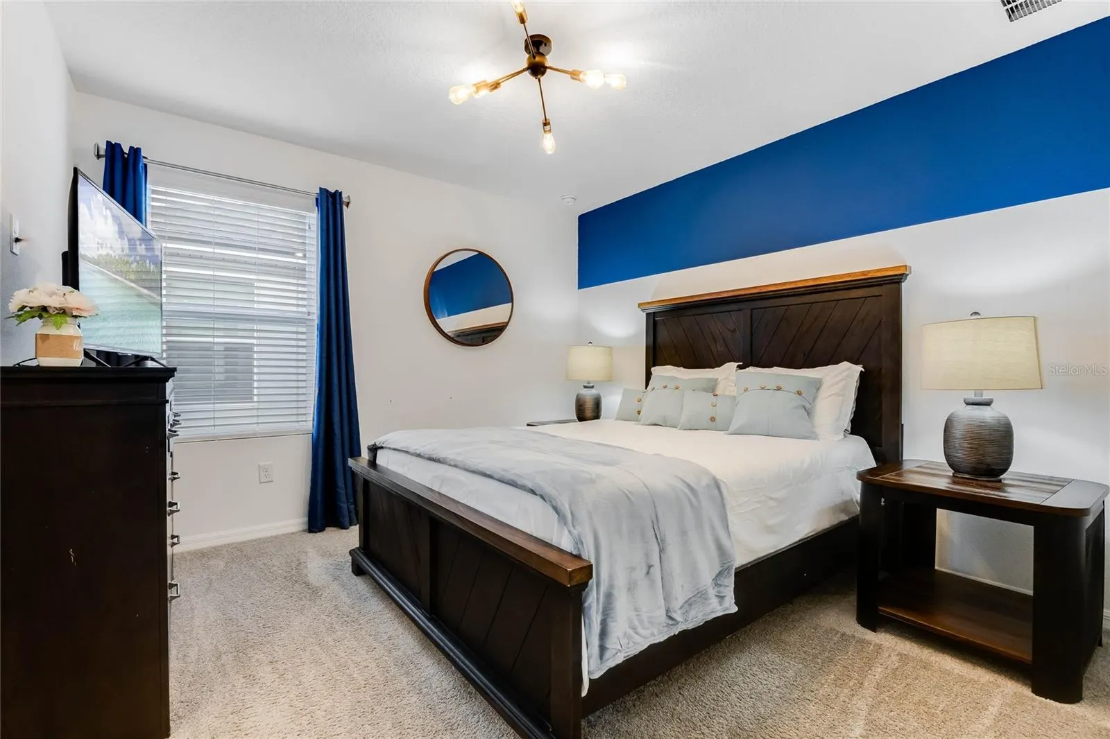 8943 AMELIA DOWNS TRL