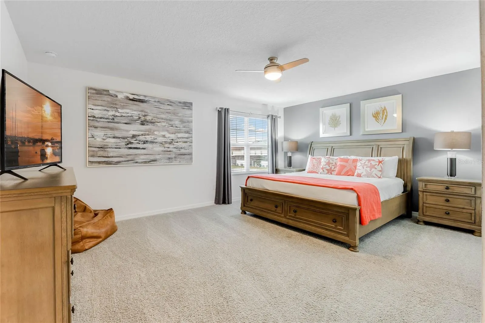 8943 AMELIA DOWNS TRL