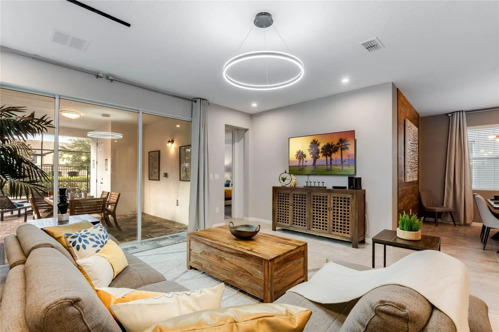 8943 AMELIA DOWNS TRL
