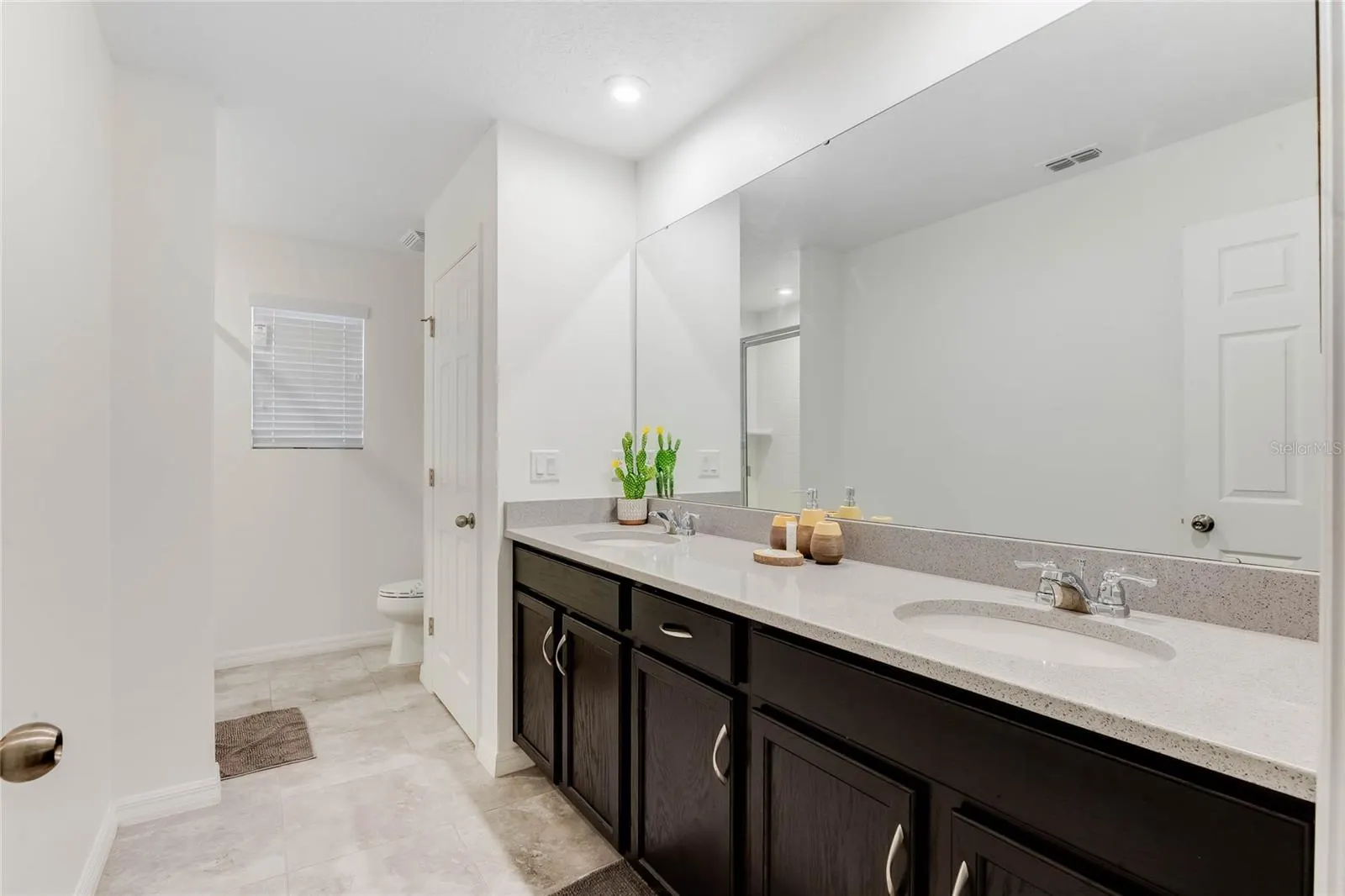 8943 AMELIA DOWNS TRL