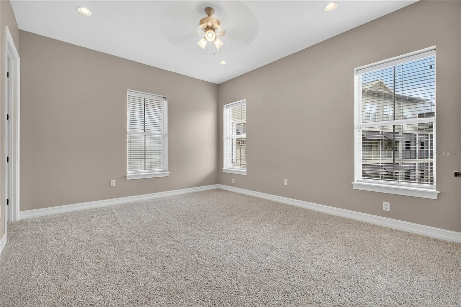 762 CELEBRATION AVE #2301, #2301