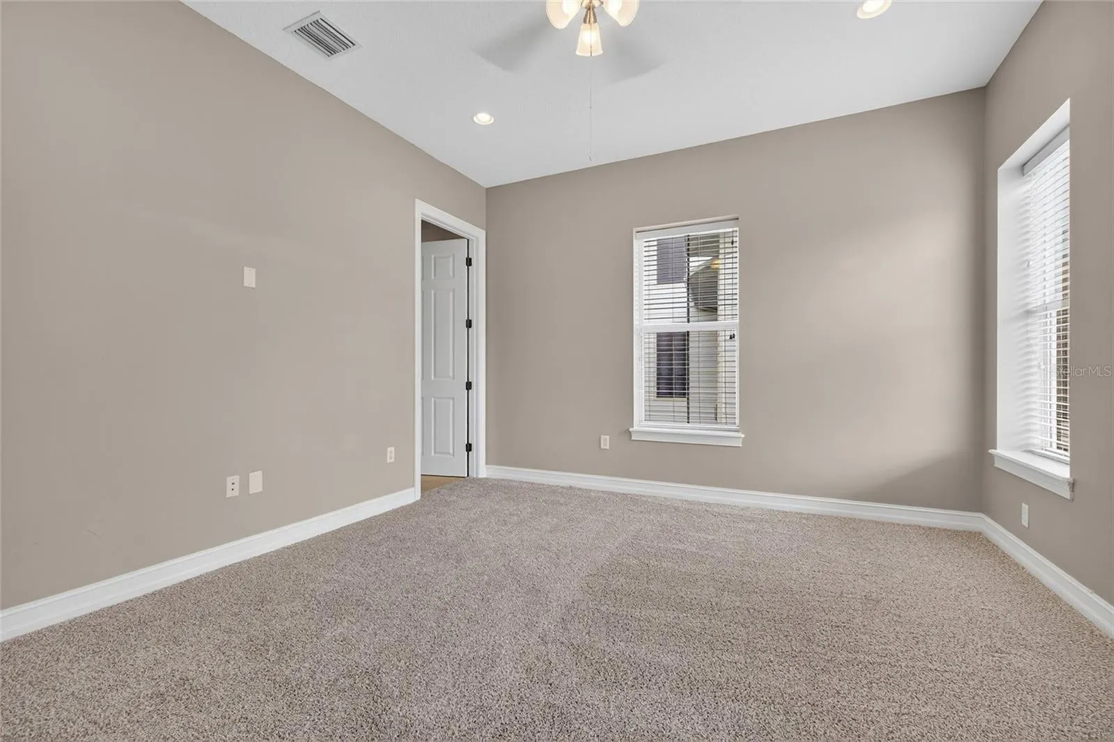 762 CELEBRATION AVE #2301, #2301