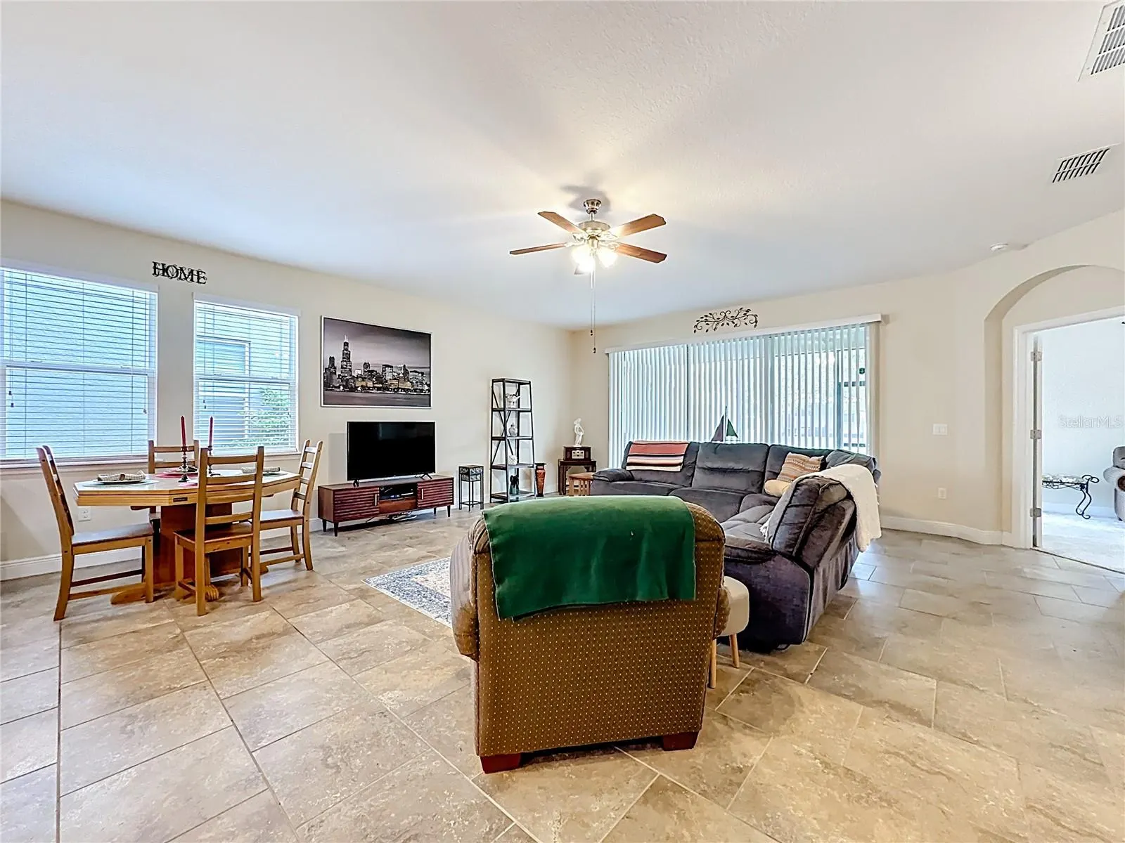 1505 CATERPILLAR ST