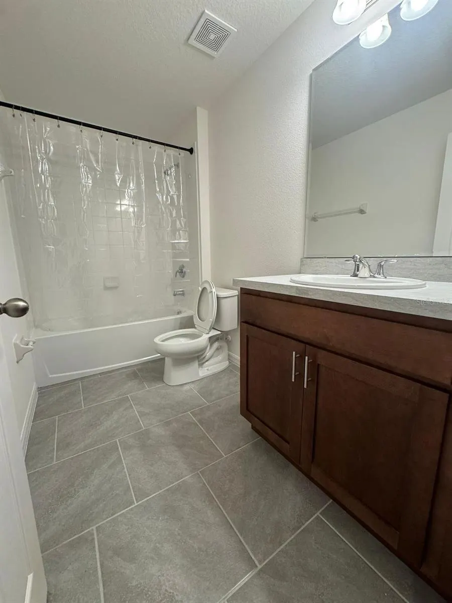 1333 BLAZING STAR LN