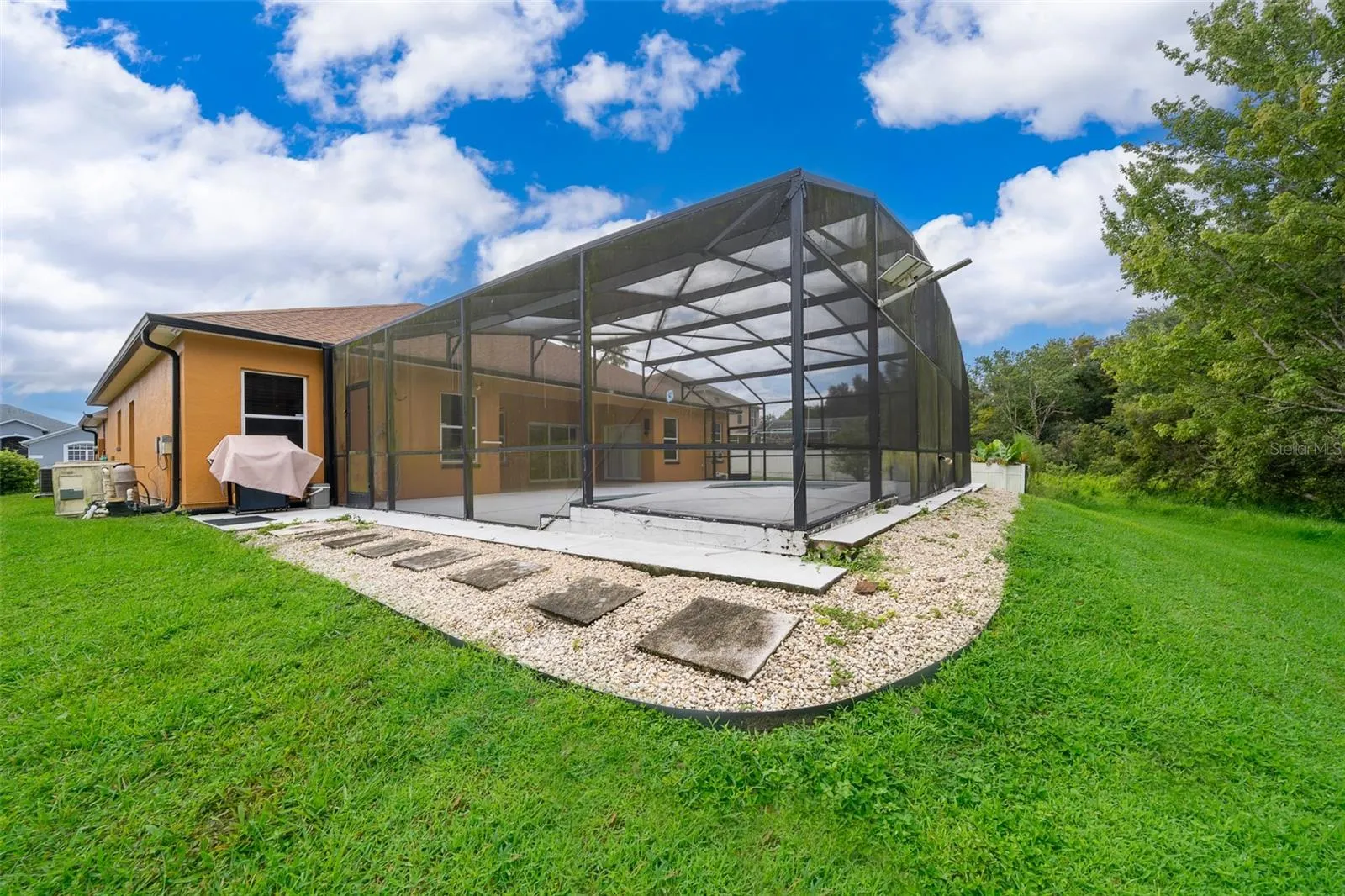 5312 CORAL VINE LN