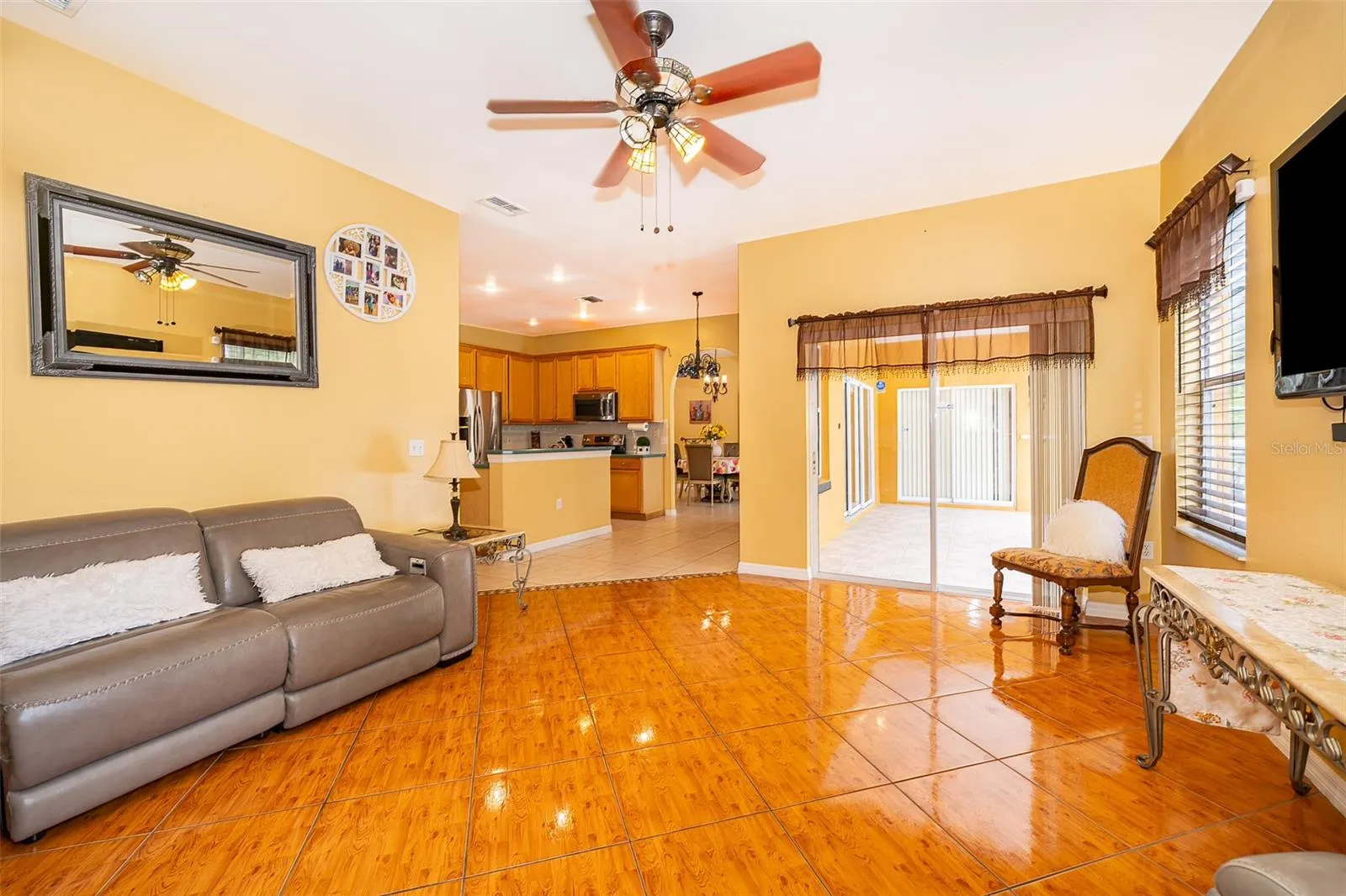 5312 CORAL VINE LN