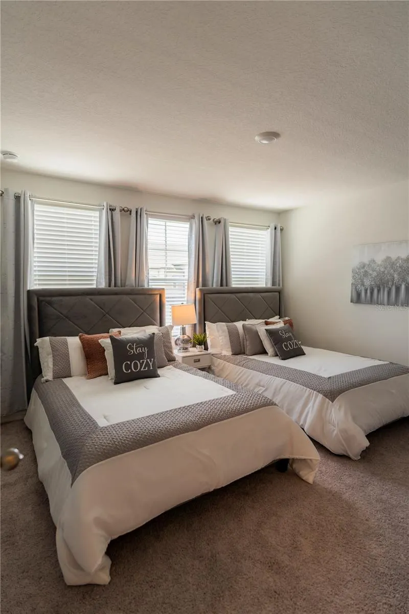 796 BENOI DR