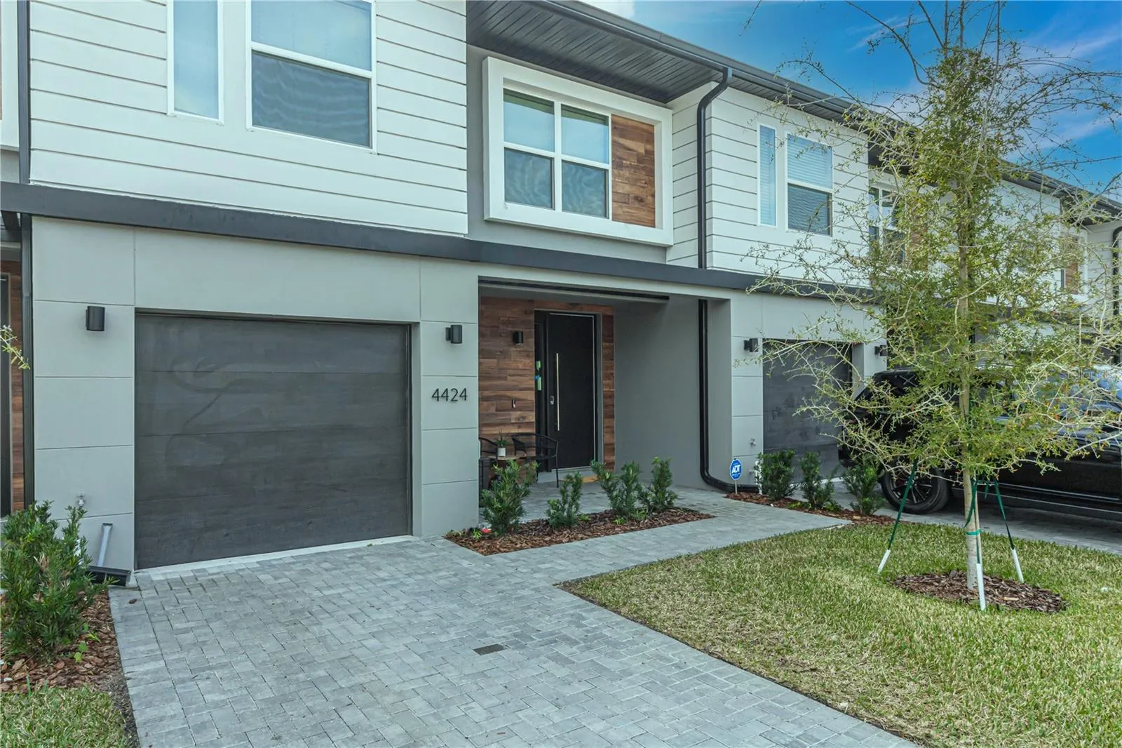 4424 LE REVE CT
