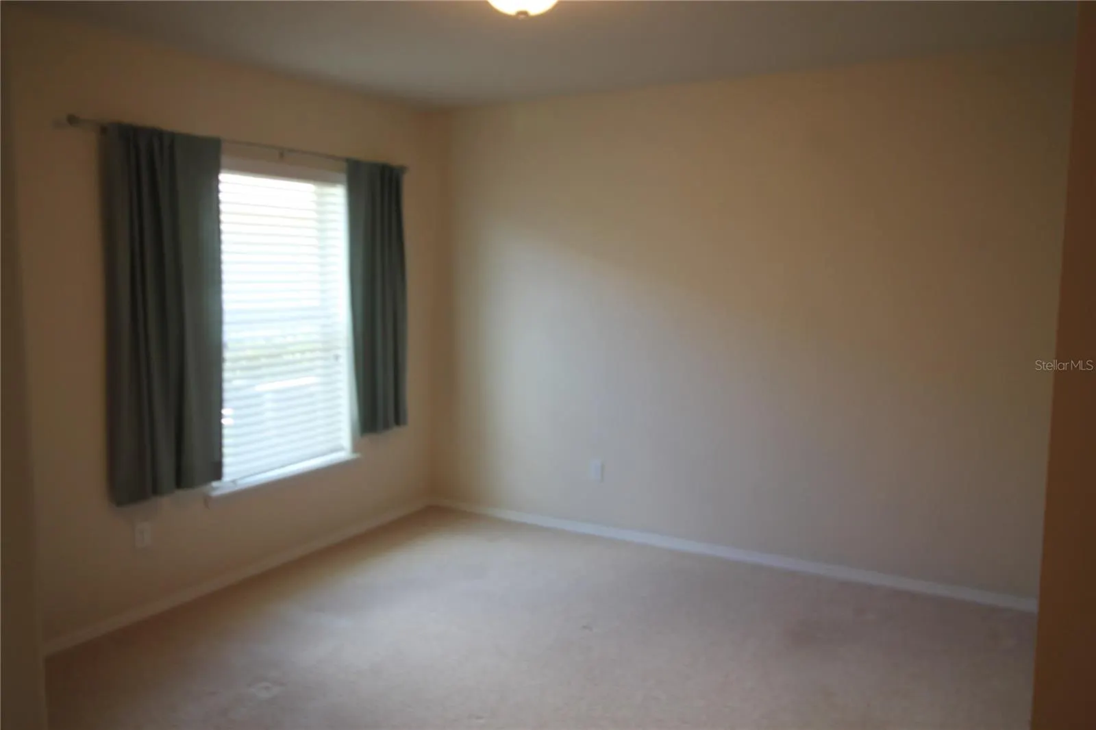 418 DEL SOL AVE