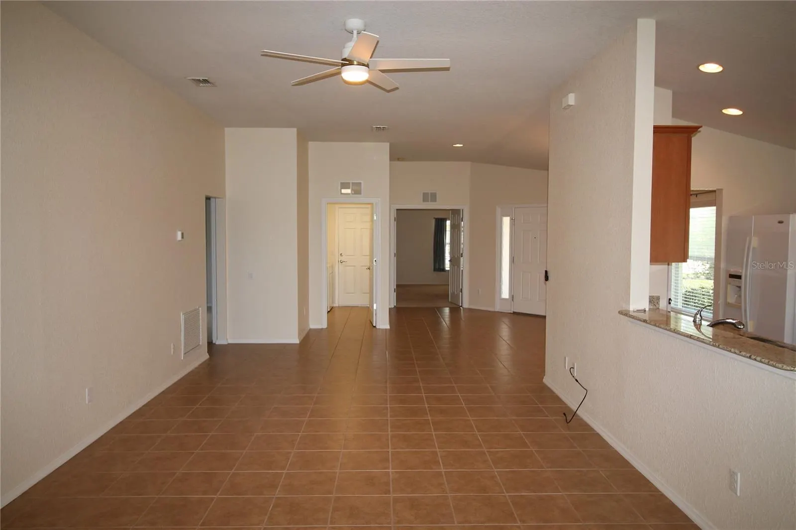 418 DEL SOL AVE