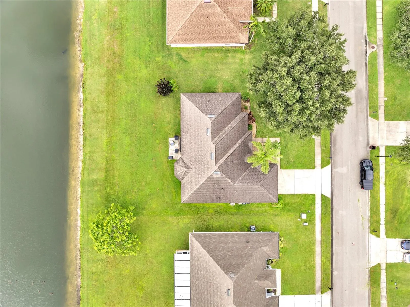 3233 LORIMAR LN