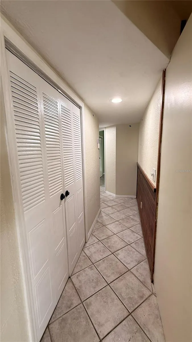 3104 S MARITANA DR