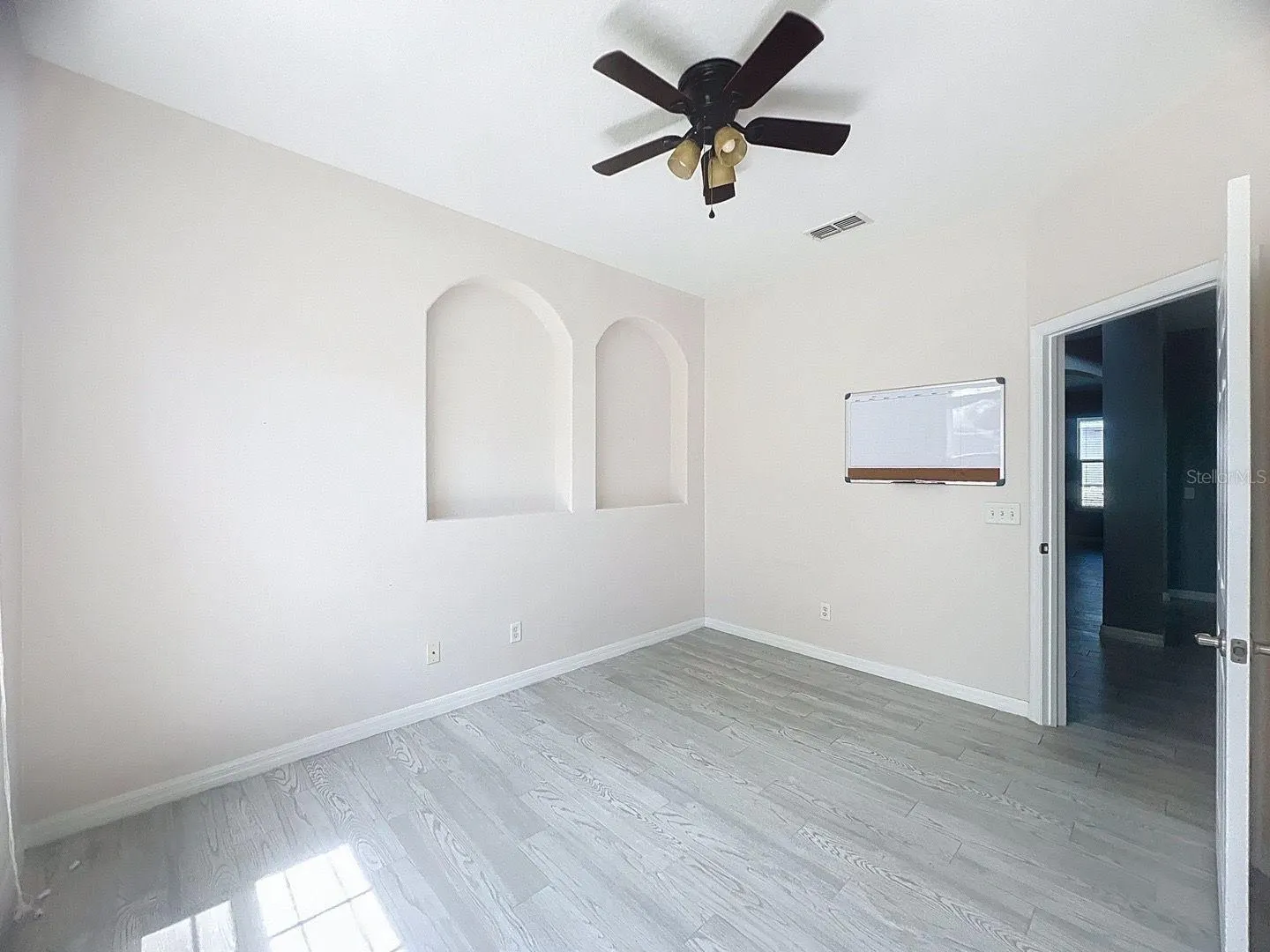 1476 LEXINGTON AVE