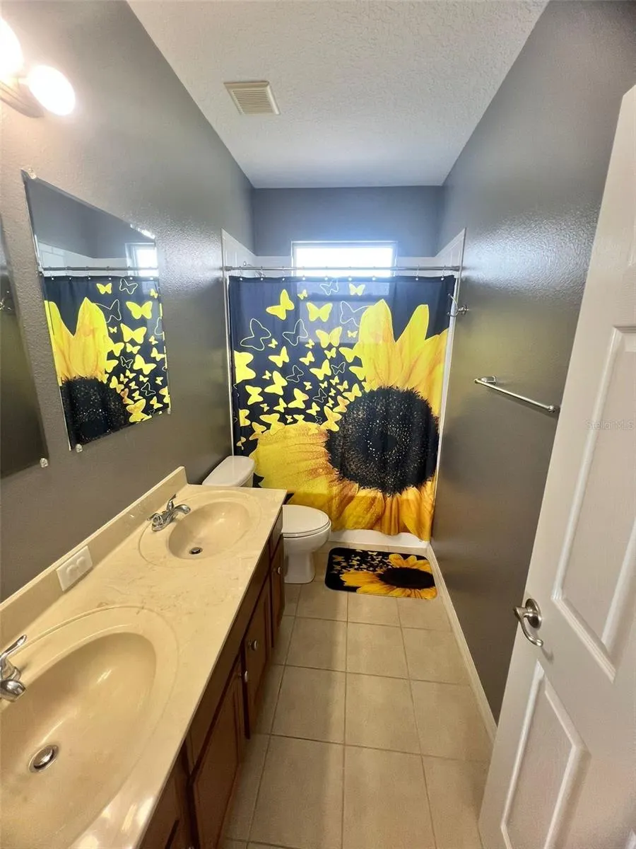 1476 LEXINGTON AVE