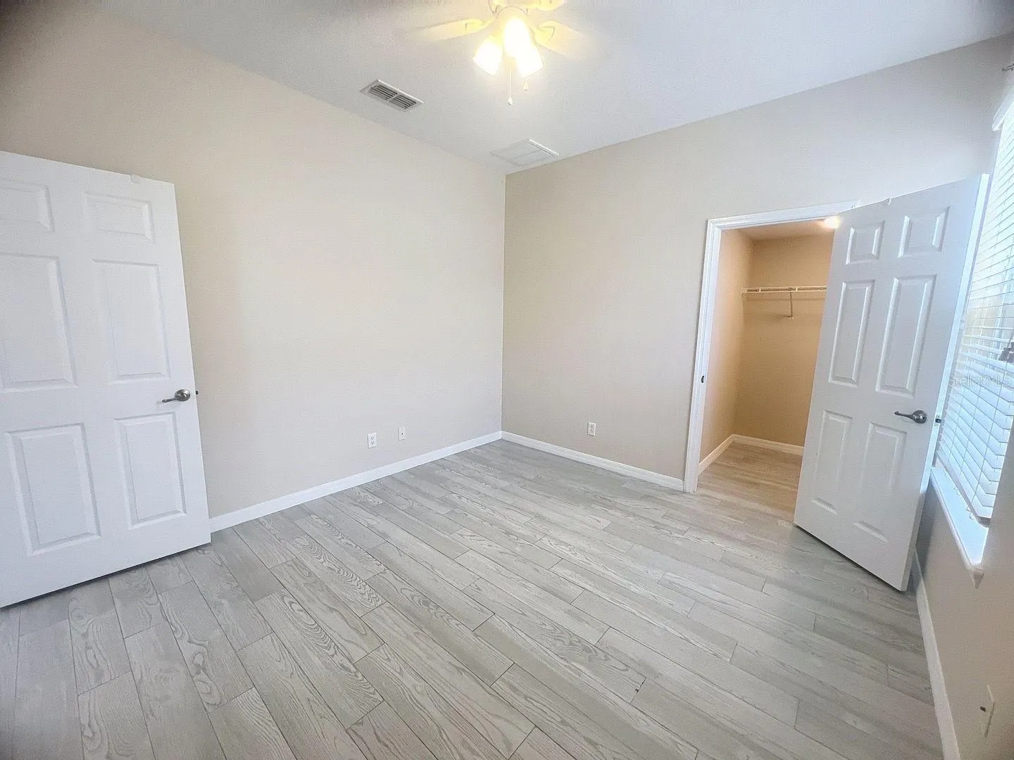 1476 LEXINGTON AVE
