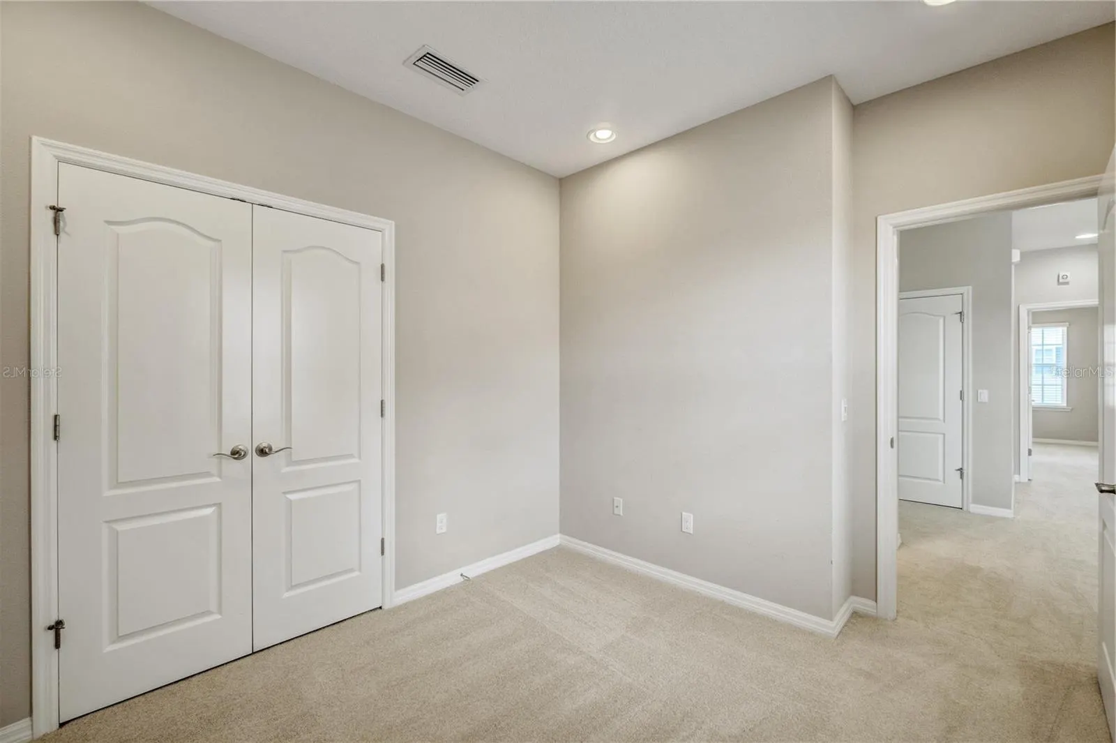 1363 PONCE DR