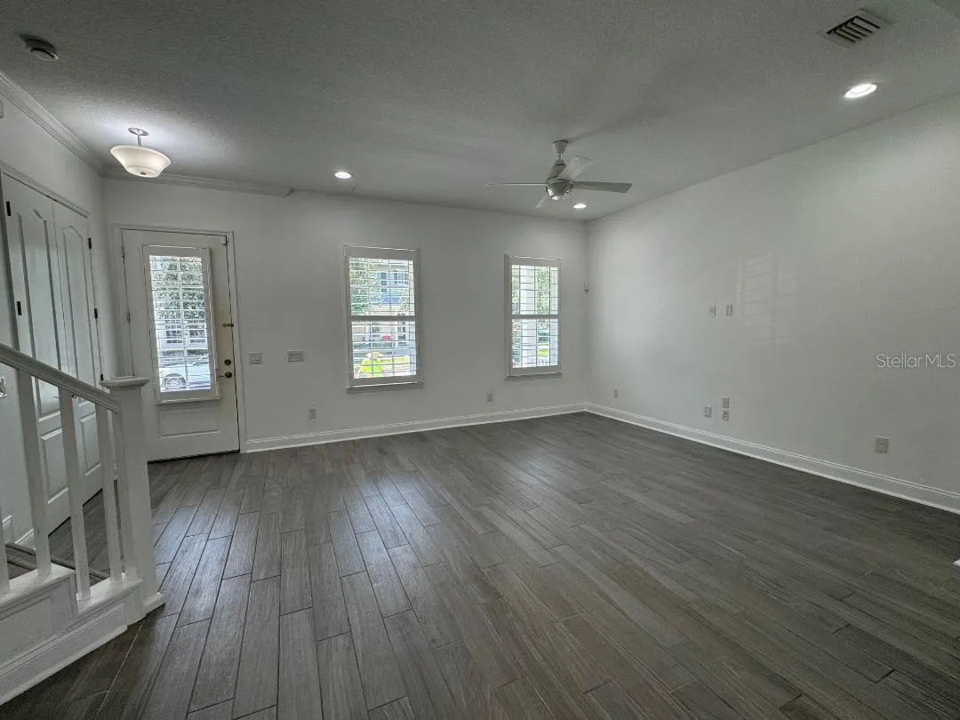 1363 PONCE DR