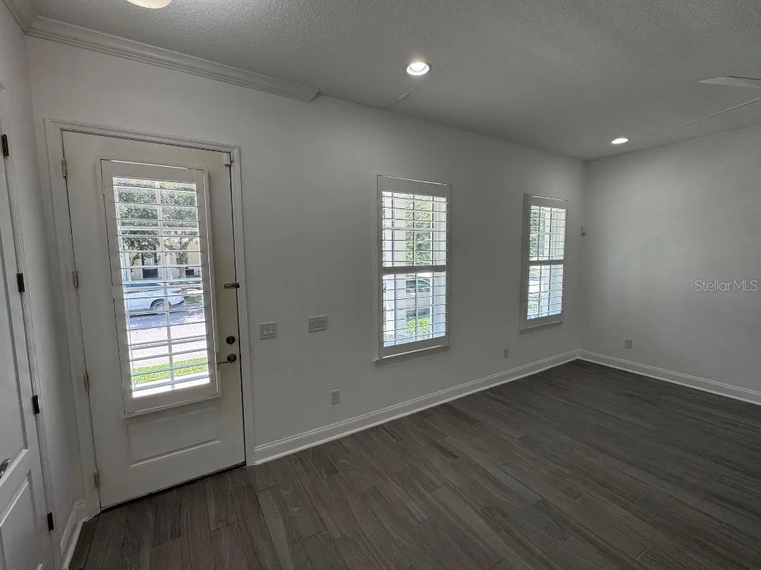 1363 PONCE DR