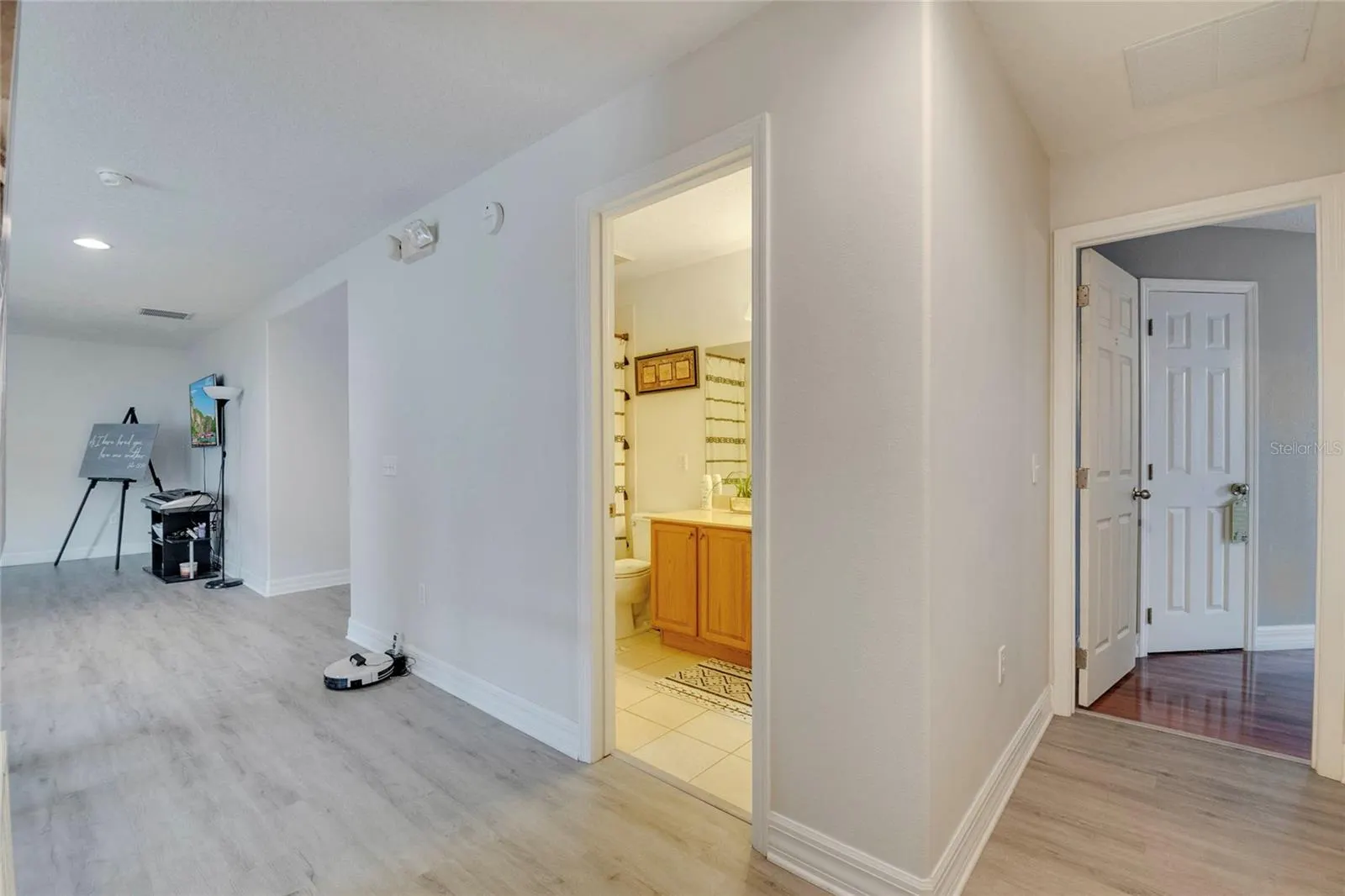 1072 BERKELEY DR