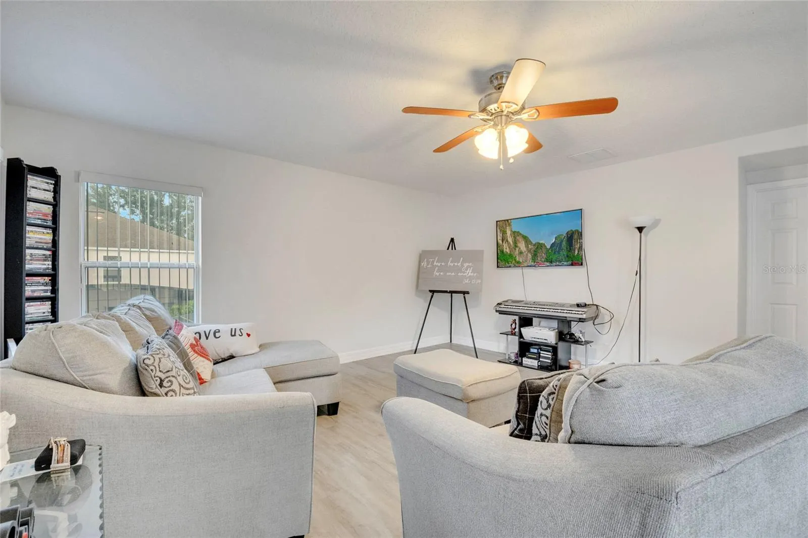 1072 BERKELEY DR