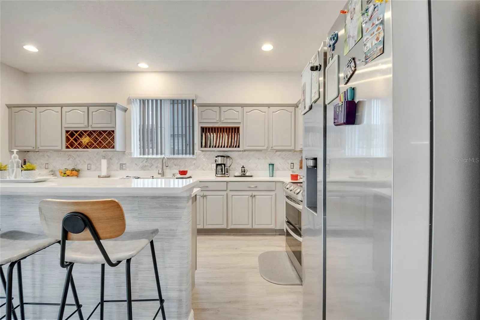 1072 BERKELEY DR
