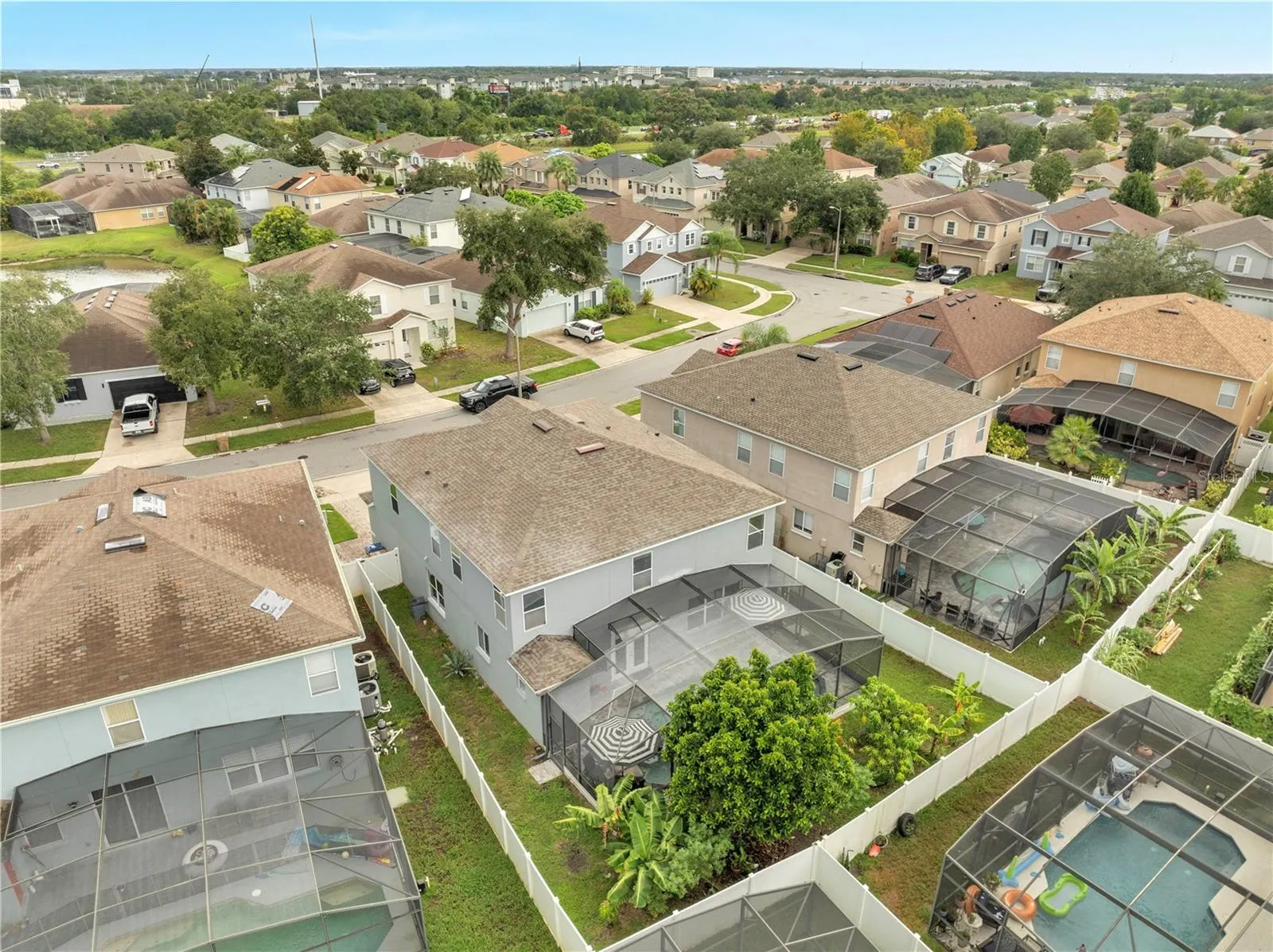 1072 BERKELEY DR