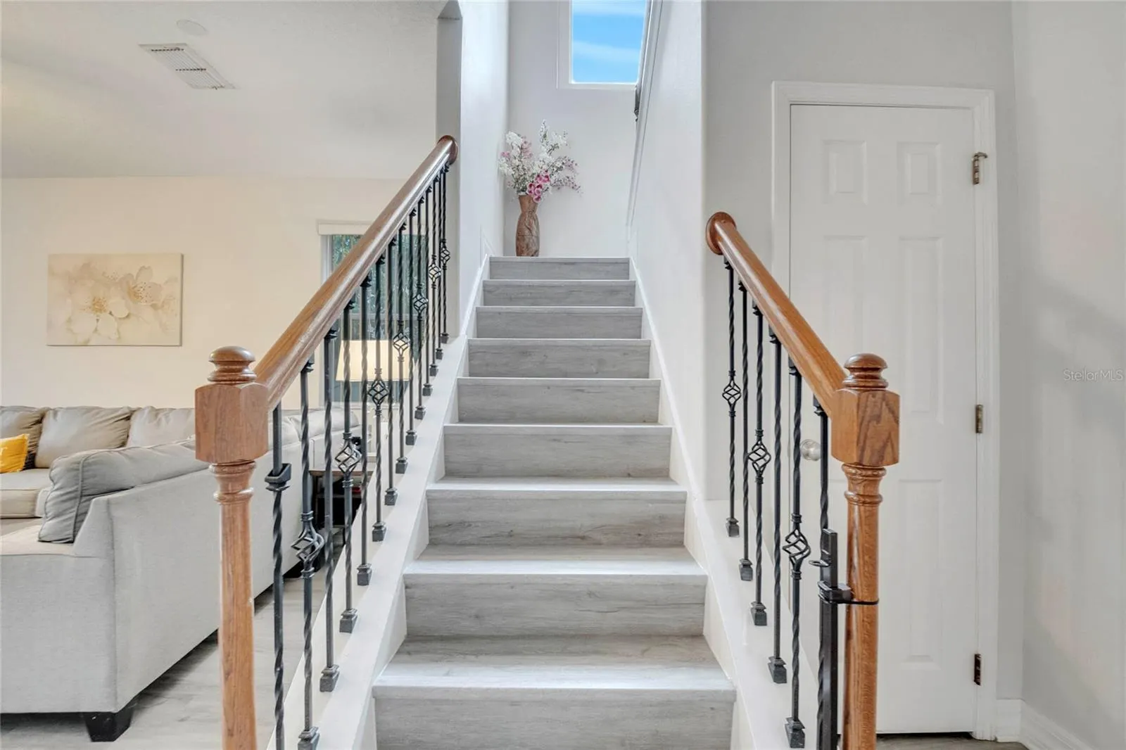 1072 BERKELEY DR