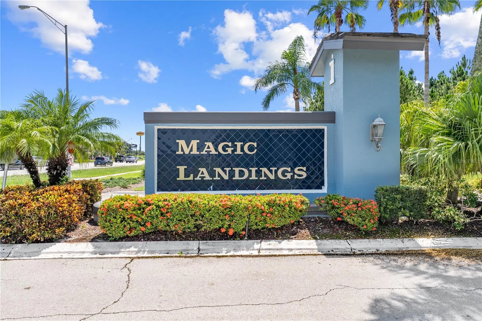279 MAGICAL WAY